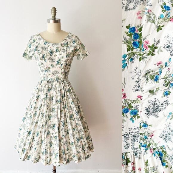 Vintage Dresses & Skirts - SIZE XS / S 1950s Toile Print Floral Cotton Dress - Summer, Vintage, White